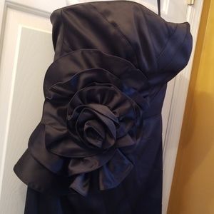 White House Black Market Satin Strapless Dress🖤💍